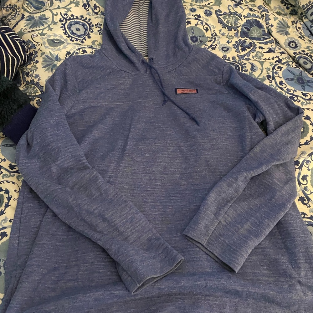 Vineyard Vines Women’s Assorted Sweatshirts and Hoodies. - Picture 8 of 10